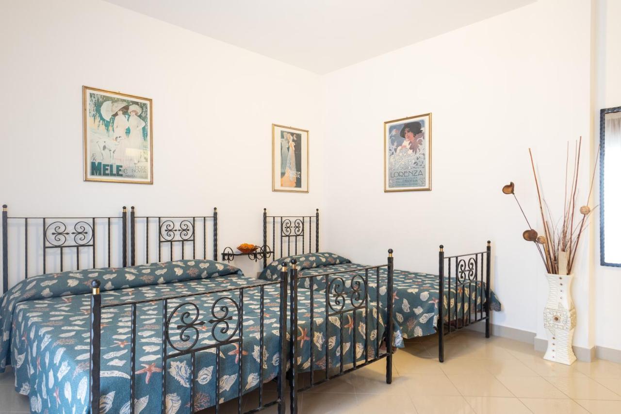Villa Alpi Lignano Sabbiadoro Buitenkant foto